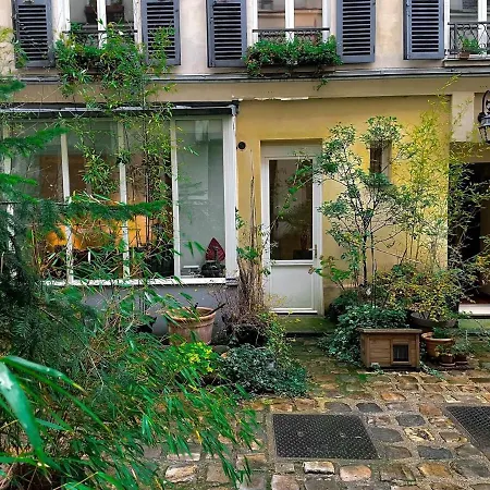 Apartmán Petit Retro Francais 10 *